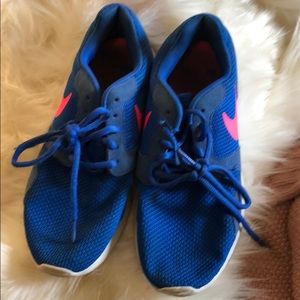 Pink and blue Nike’s